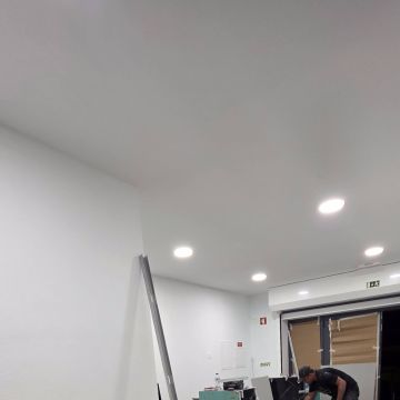 Engenharia LM&Guimarães, LDA - Almada - Installation d'escaliers