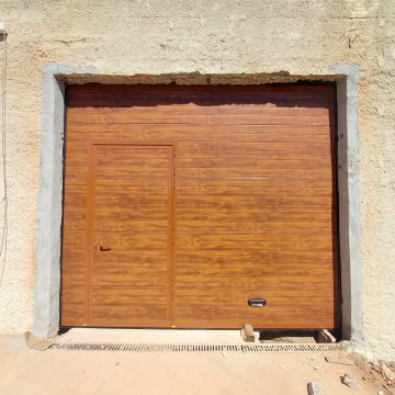 Vagotecto - Estruturas Metálicas, Lda - Vagos - Instalación o reemplazo de la puerta del garaje