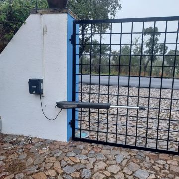 Vagotecto - Estruturas Metálicas, Lda - Vagos - Cerrajería y puertas