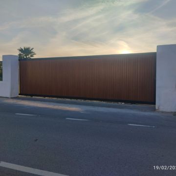 Skilser-Metal Solutions (Serralheria) - Montijo - Steel Materials and Gates