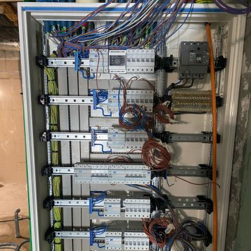 Yuri - Amadora - Vending Machine Repair