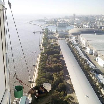 ROPEHIGH VERTICAL SERVICES - Vila Franca de Xira - Limpeza de Propriedade