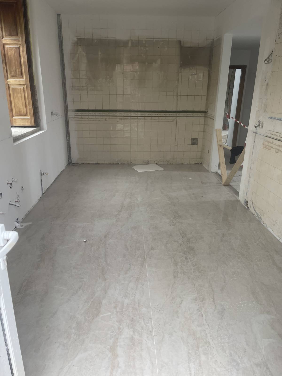 Zeeman Construçoes - Barcelos - Betonschäden reparieren und ausbessern