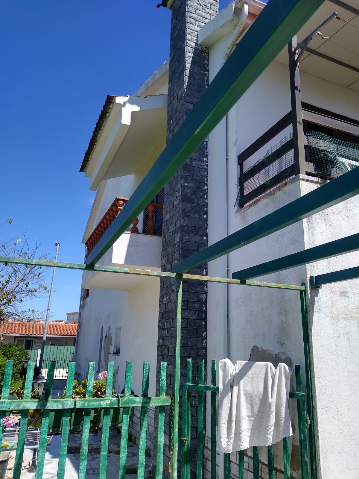 Scapinello Remodelação e construções - Seixal - Colocação de Rodapés