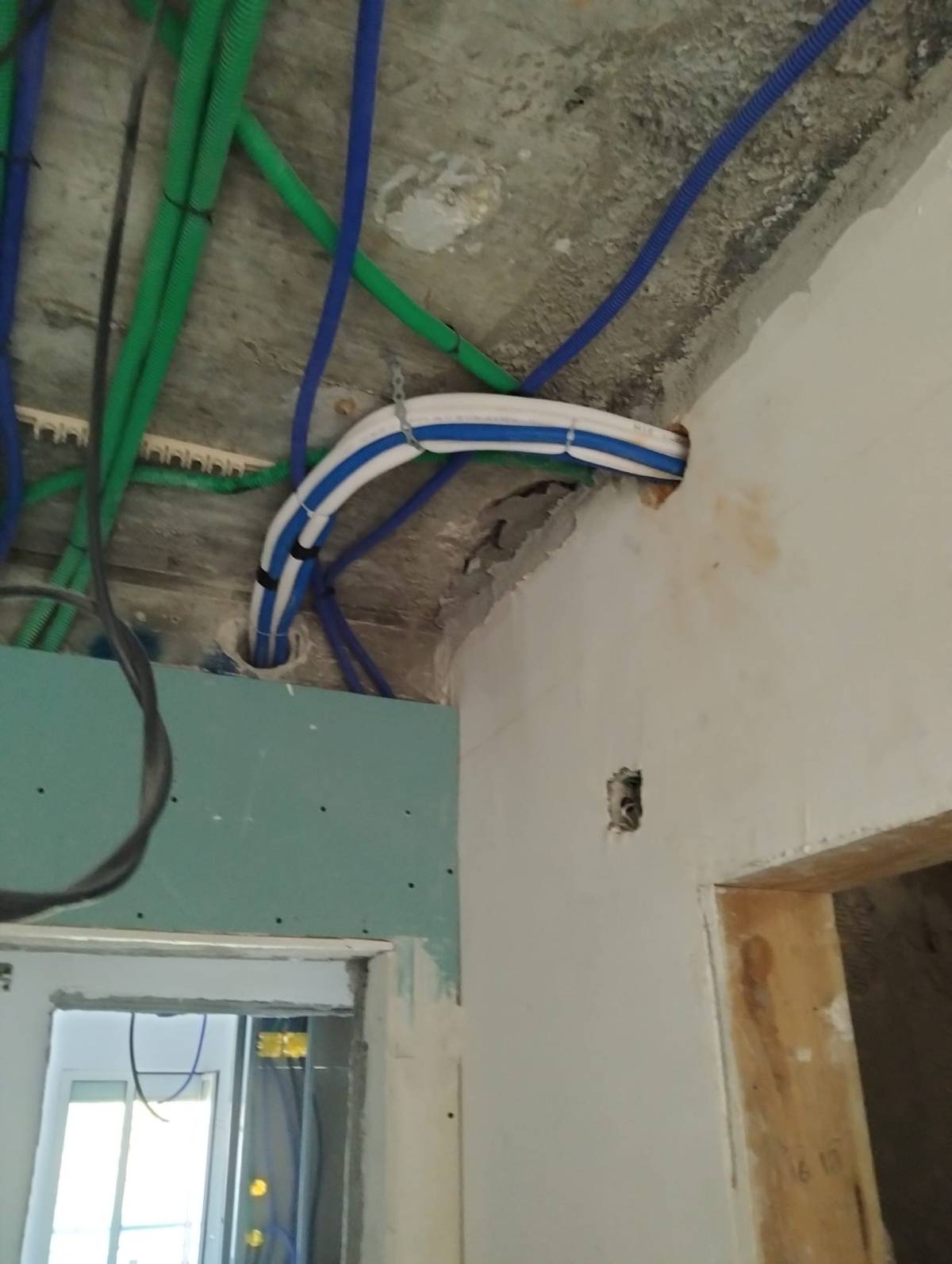Edson Eletricas e manutenção - Seixal - Eletricistas