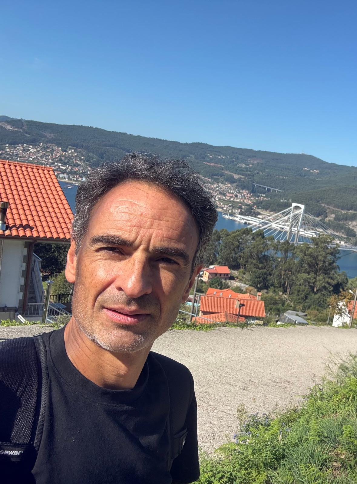 Obras e Bricolas - Braga - Reparatur des Garagentors