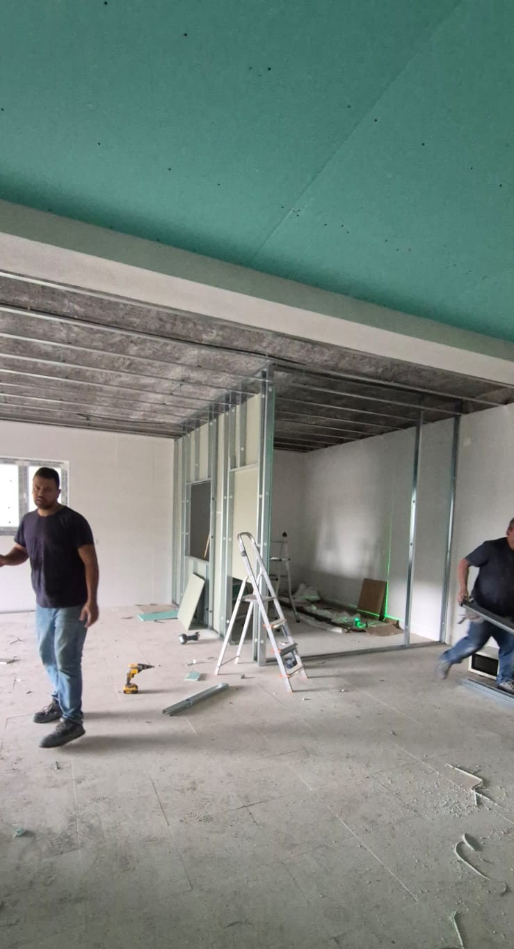 MSCASTRO-Remodelações Unipessoal, Lda - Vila Franca de Xira - Zimmerrenovierung