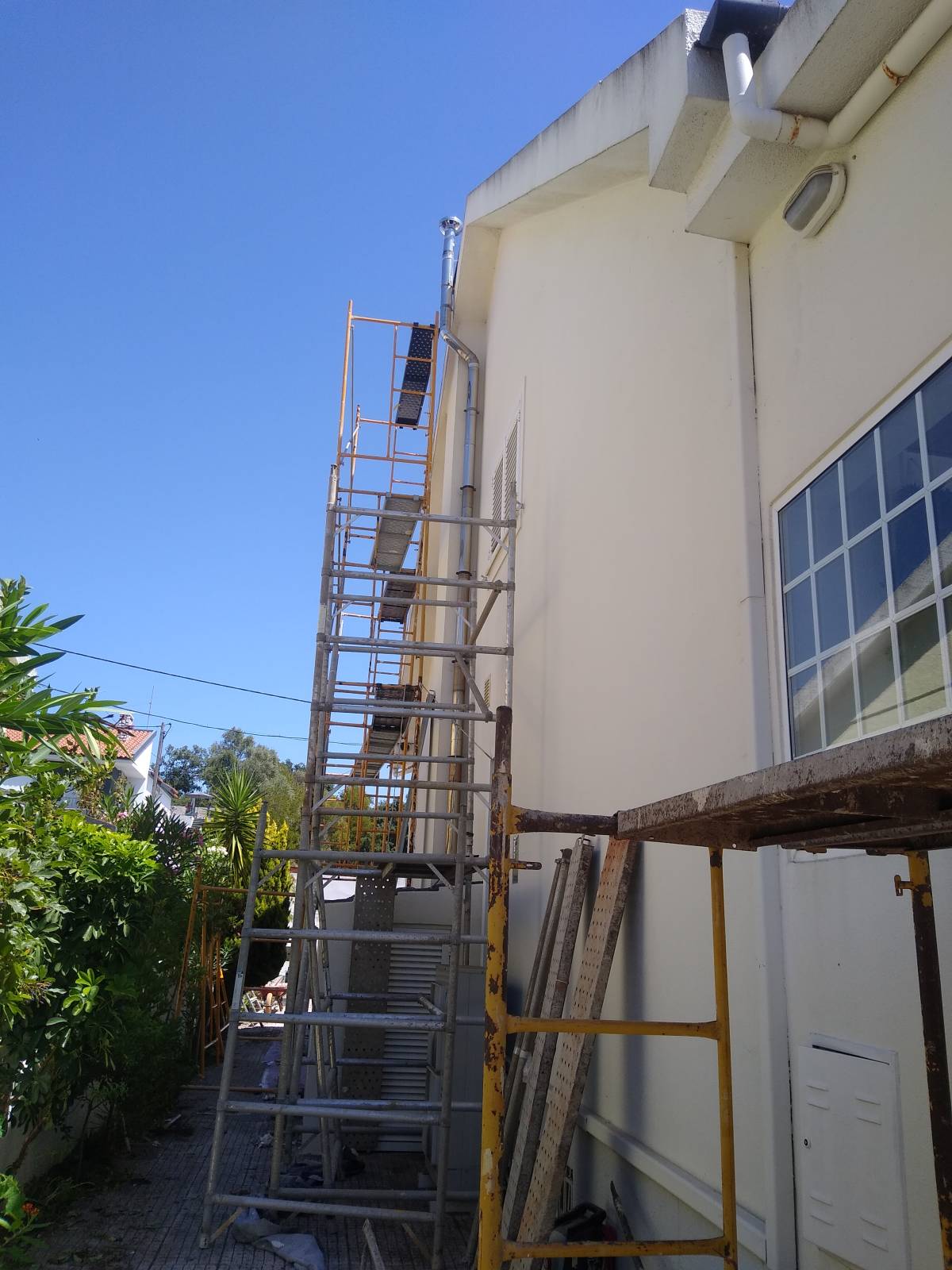 Scapinello Remodelação e construções - Seixal - Instalação de Pavimento Vinílico ou Linóleo
