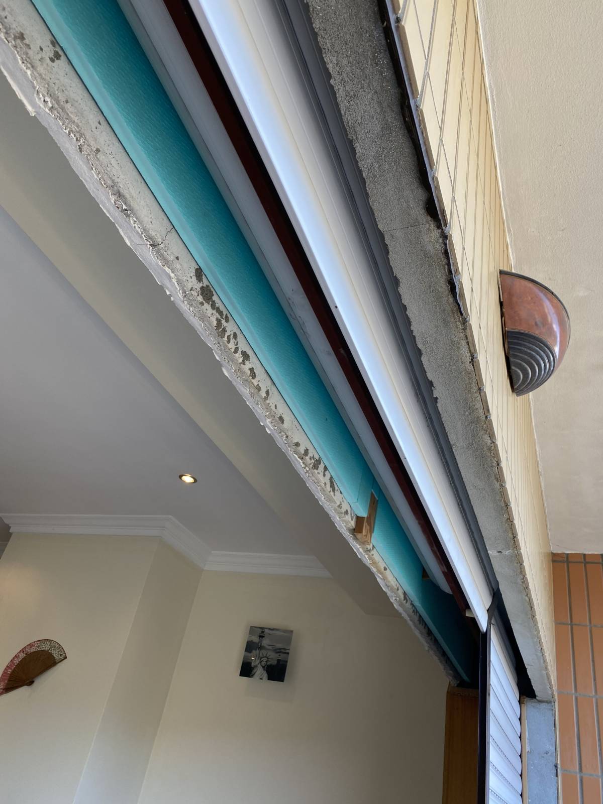 JLRS Caixilharia - Vila Nova de Gaia - Shutter Installation
