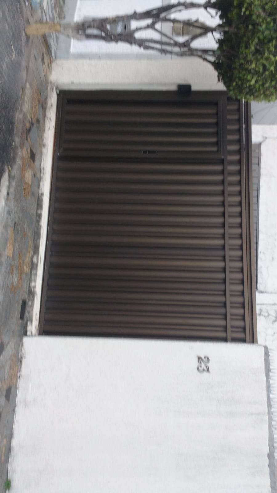 Anderson Menezes - Sines - Instalação ou Substituição de Portão de Garagem