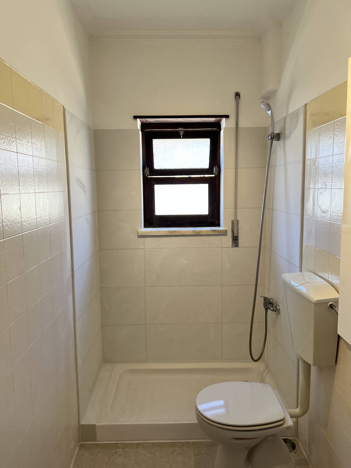 OldNewHouse - Caldas da Rainha - Montagem de Candeeiros