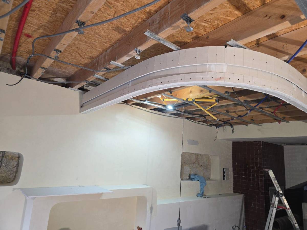 Pomins remodelações Marcos Pomin Unipessoal LDA - Vila Nova de Gaia - Revestimento de Cozinha