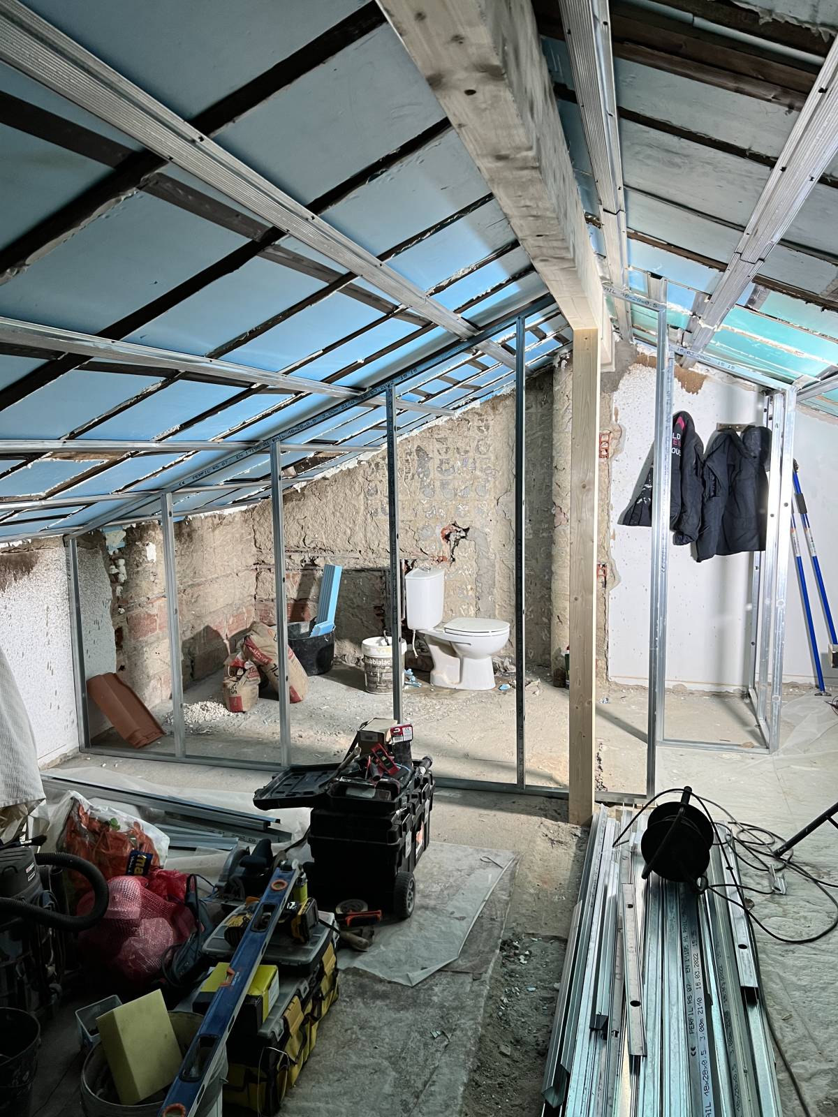 OldNewHouse - Caldas da Rainha - Retratos Artísticos