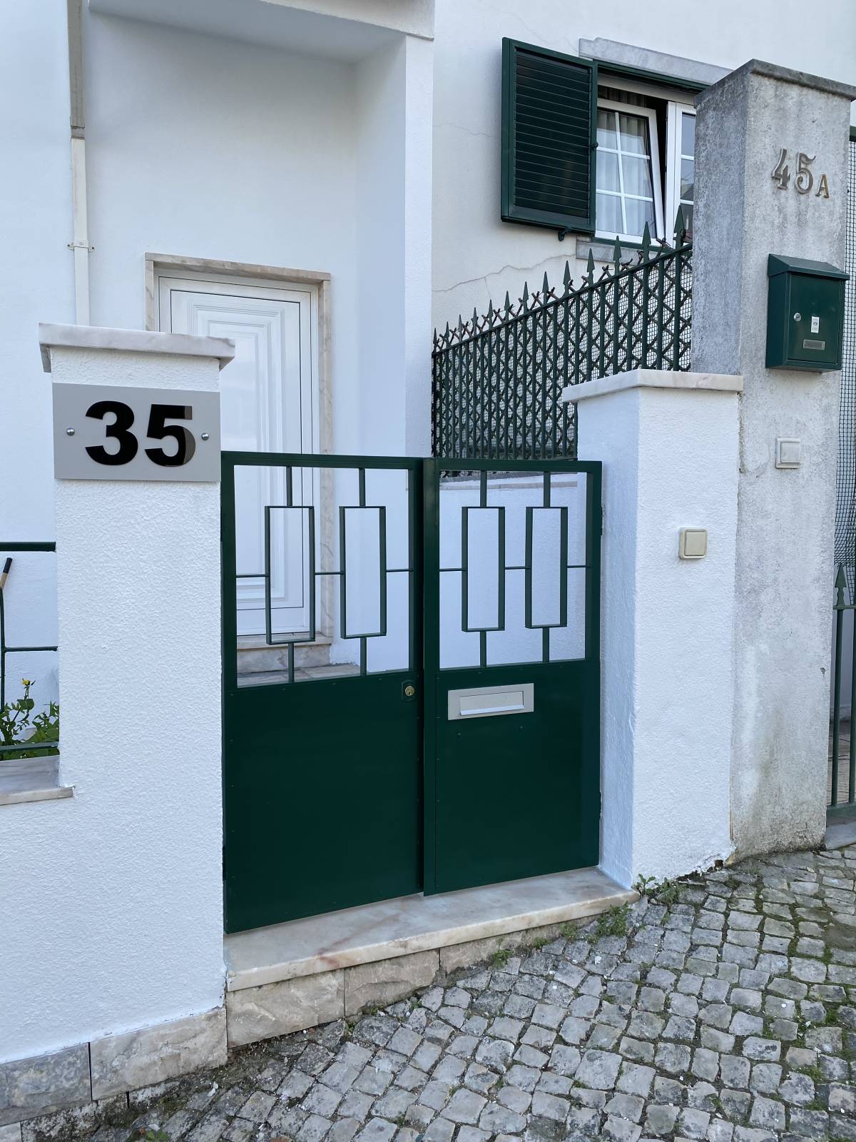 OldNewHouse - Caldas da Rainha - Instalação de Pavimento em Betão