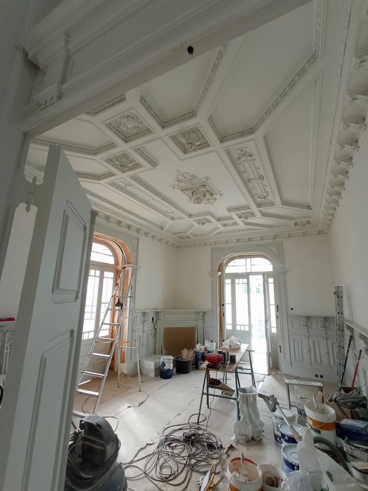 Inovação Xavier Pinturas - Porto - Stone or Tile Flooring Installation