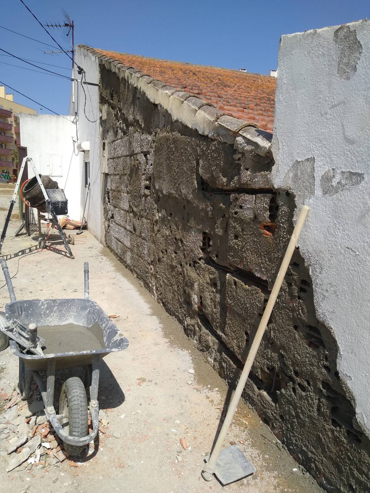 Scapinello Remodelação e construções - Seixal - Instalação ou Remodelação de Gradeamento