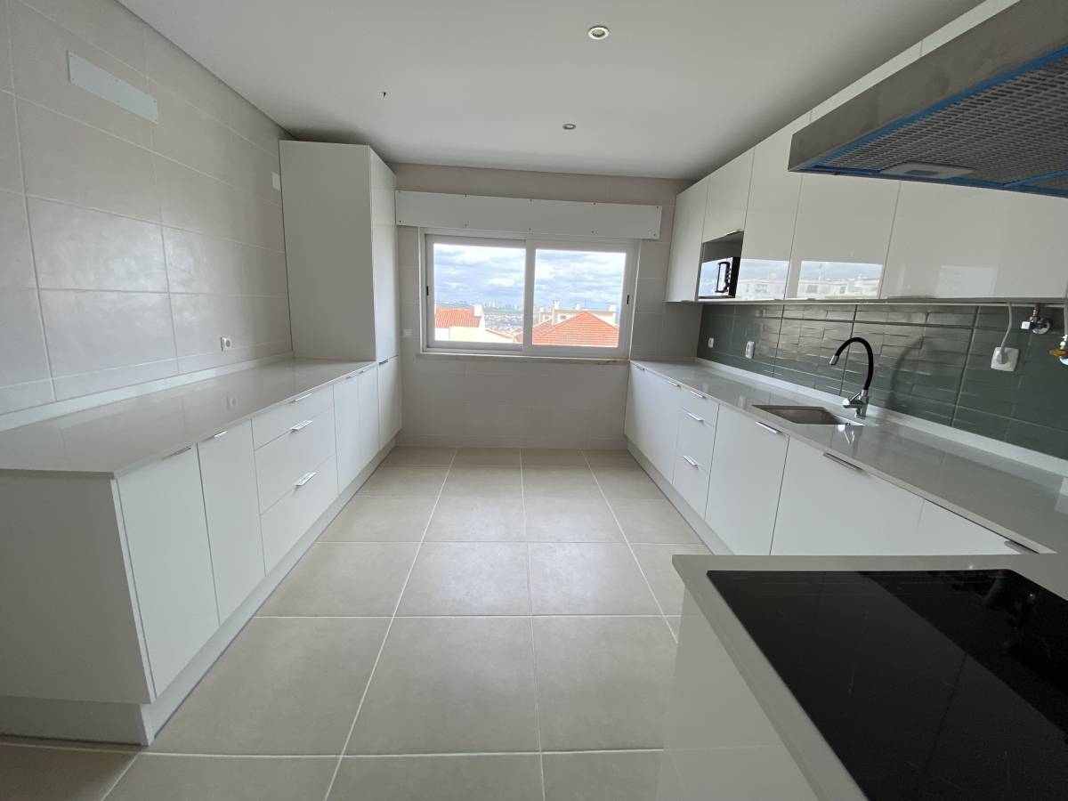 OldNewHouse - Caldas da Rainha - Paredes, Pladur e Escadas