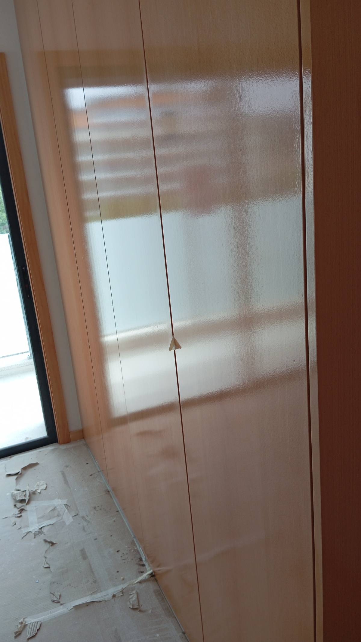 Ál pinturas. - Maia - Tür lackieren