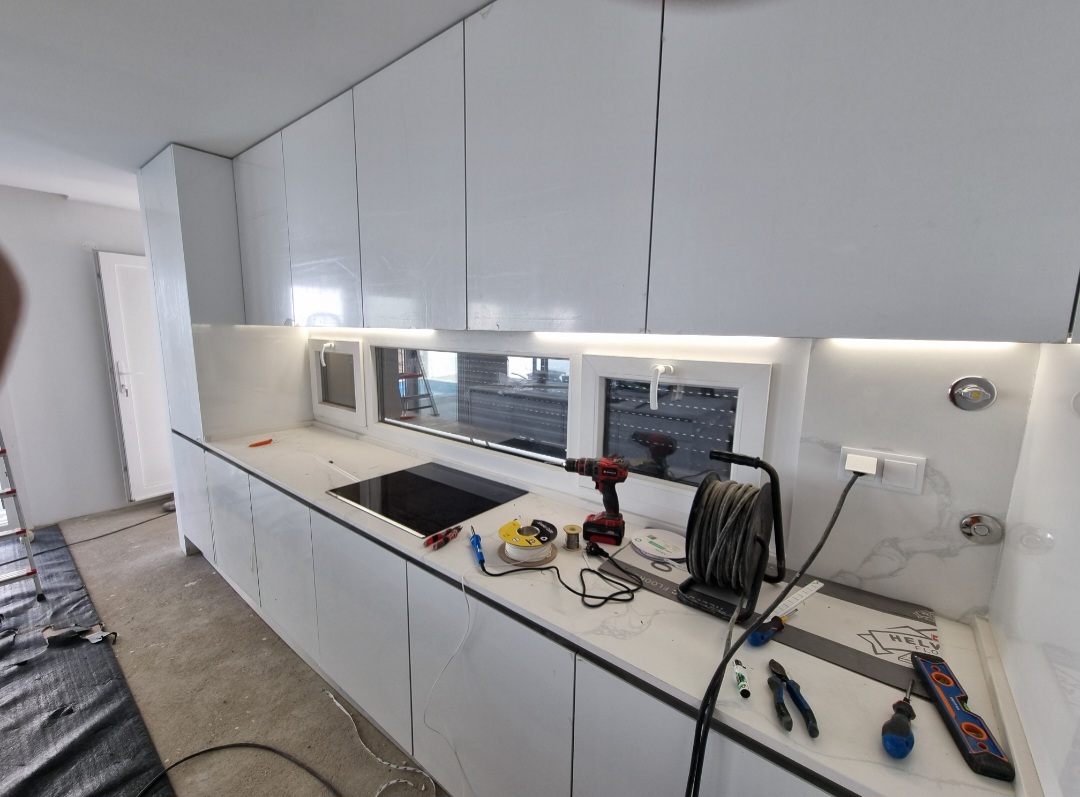 Hugo Silva - Sesimbra - Kitchen Remodel