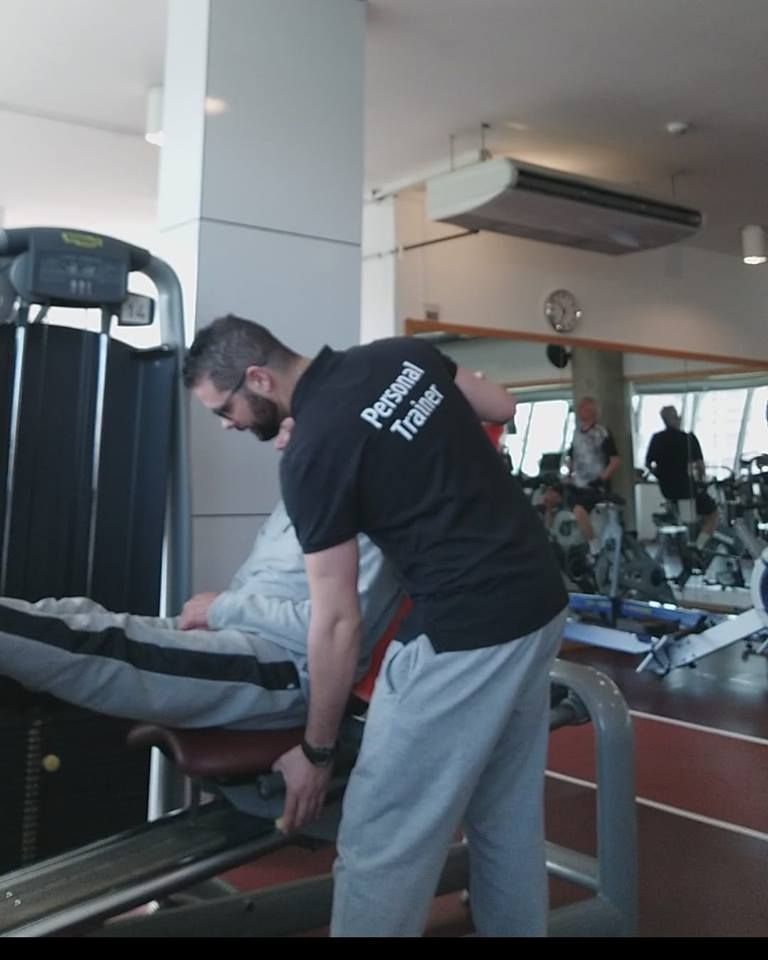 Roger Corrêa - Personal Trainer - Cascais - Personal Training e Fitness