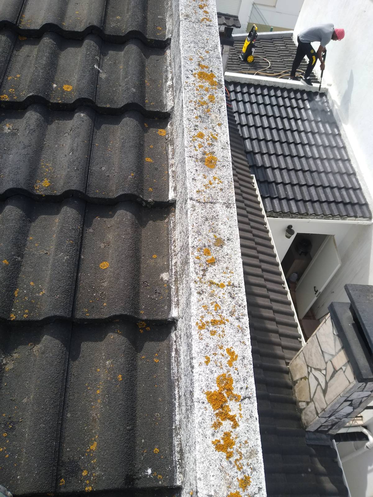 Scapinello Remodelação e construções - Seixal - Instalação ou Substituição de Portão de Garagem
