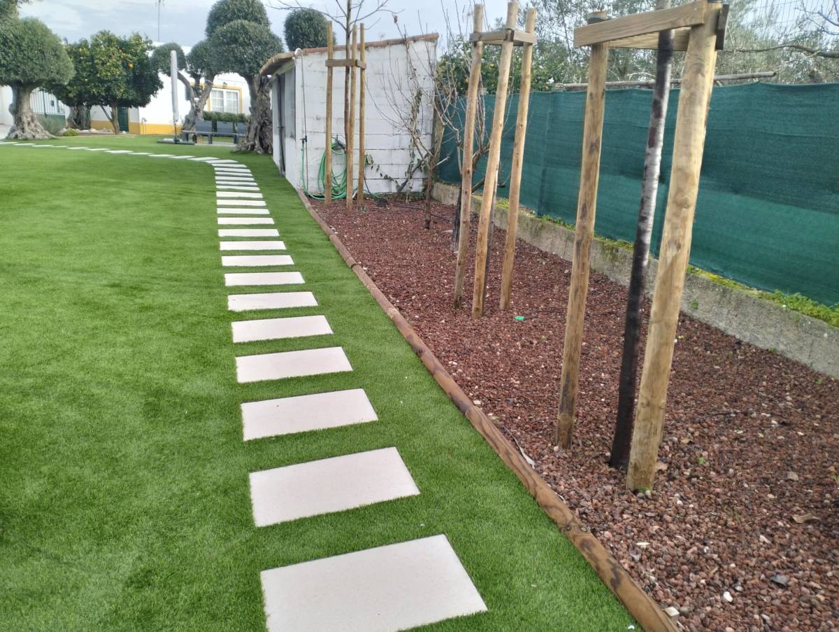 Quintais Limpos - Évora - Jardinería