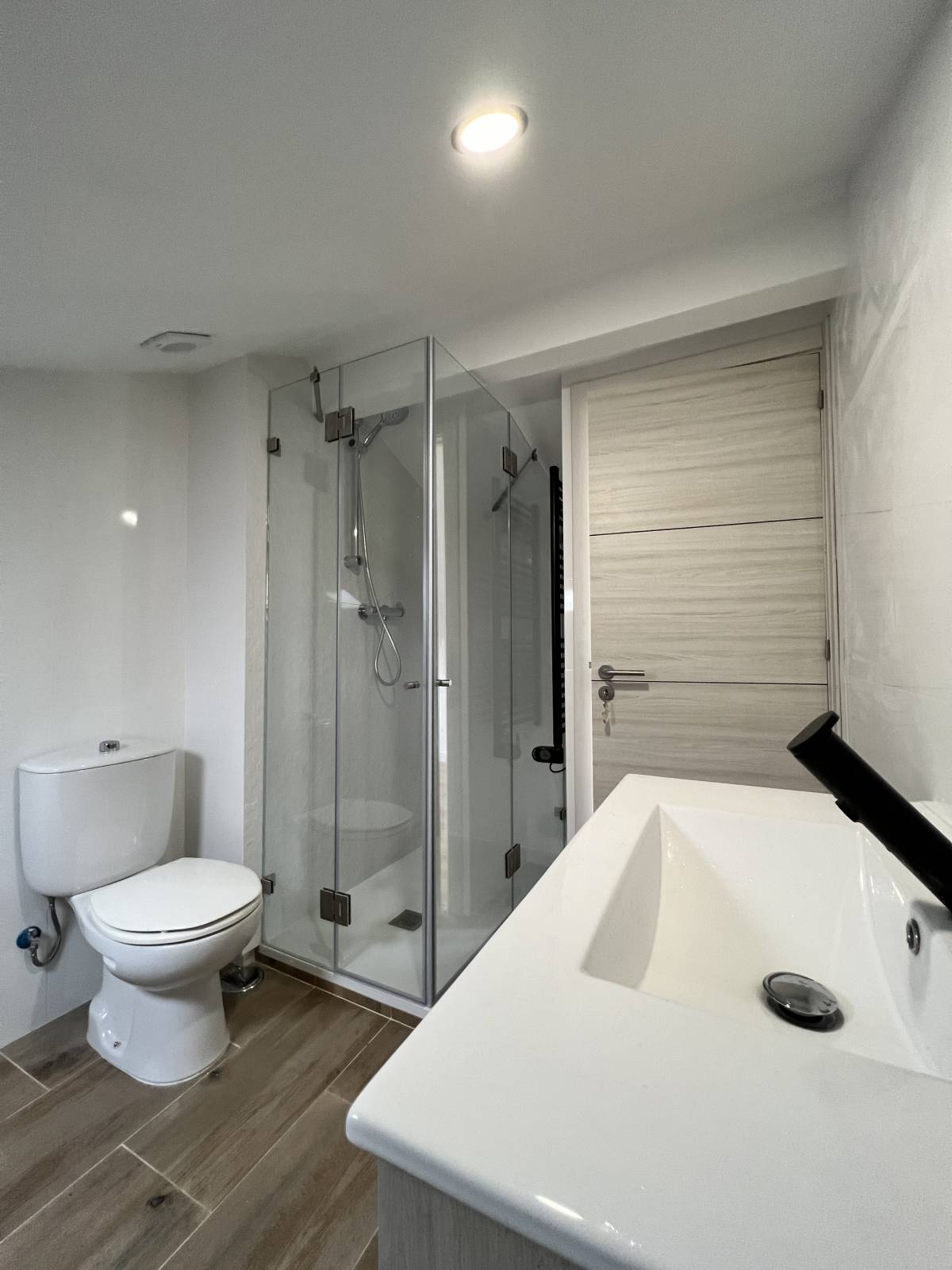 OldNewHouse - Caldas da Rainha - Montagem de  Cama