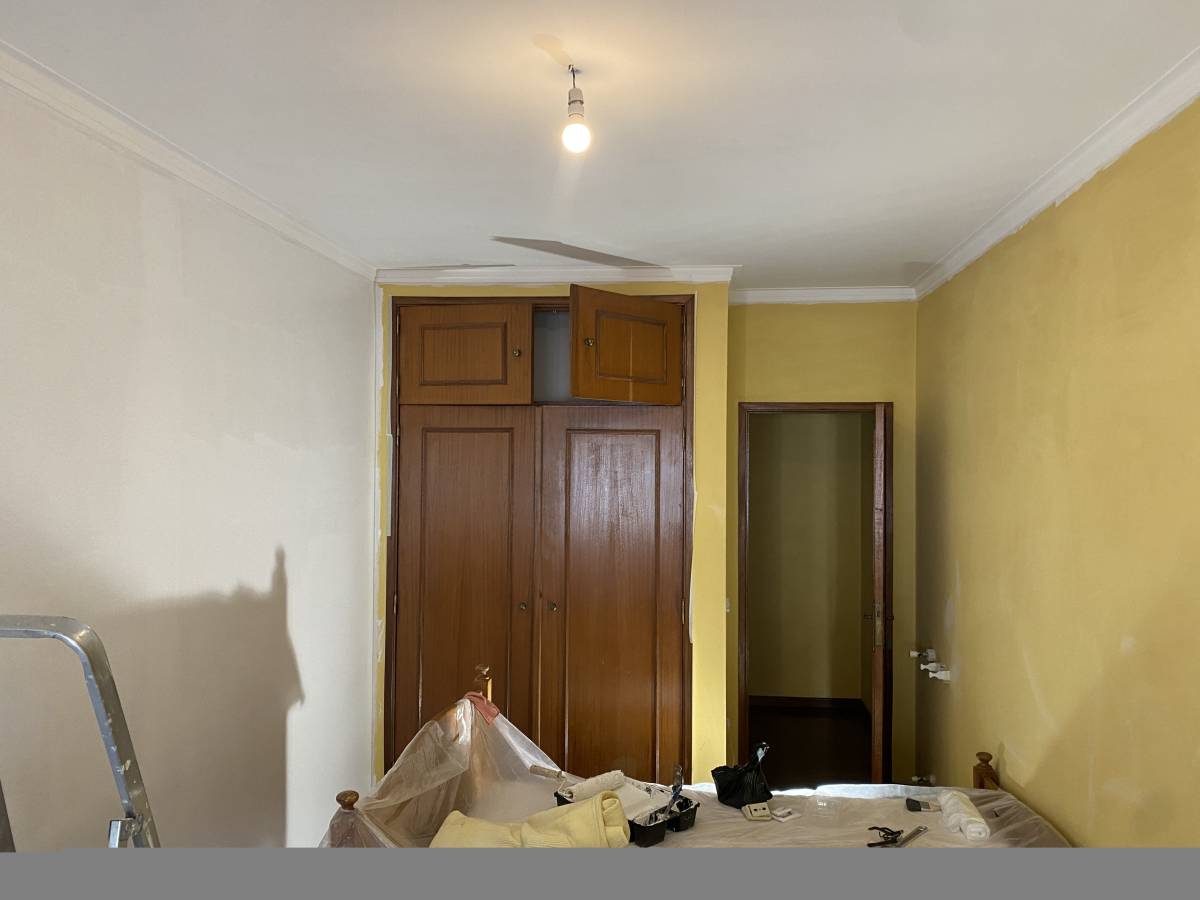 Obras e Bricolas - Braga - Schrank umbauen
