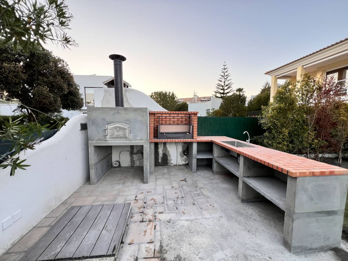 OldNewHouse - Caldas da Rainha - Instalação de Portas