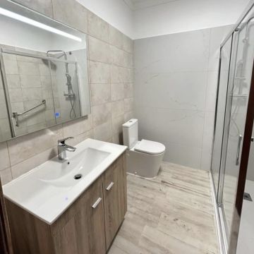 Deep - Lisboa - Roof Installation or Replacement