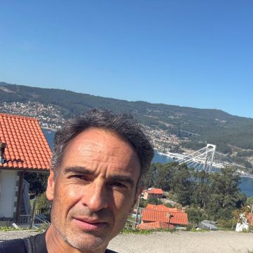 Obras e Bricolas - Braga - Reparatur des Garagentors