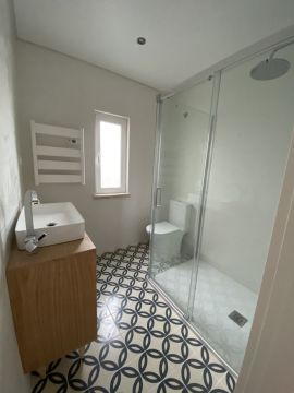 OldNewHouse - Caldas da Rainha - Remodelações e Construção