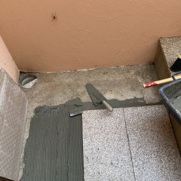 Obras e Bricolas - Braga - Schrank reparieren