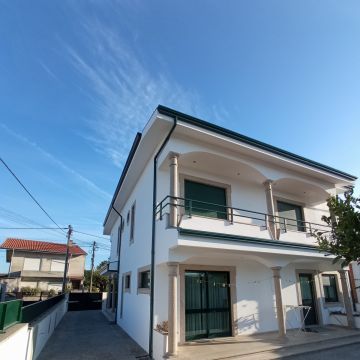 Inovação Xavier Pinturas - Porto - Siding Installation, Repair, or Removal