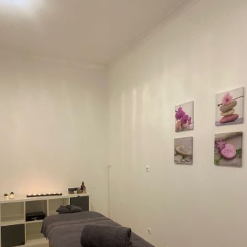 Anita Santos - Almada - Massagem Terapêutica