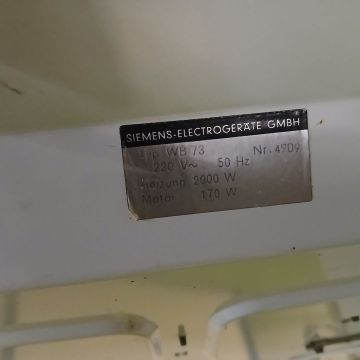 Techniker für Waschmaschinen