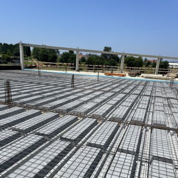 Zeeman Construçoes - Barcelos - Trockenbau und Aufhängen von Trockenbauwänden