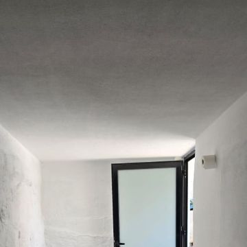 Pomins remodelações Marcos Pomin Unipessoal LDA - Vila Nova de Gaia - Instalação, Reparação ou Remoção de Revestimento de Parede