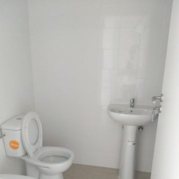 Scapinello Remodelação e construções - Seixal - Instalação ou Reparação de Rede de Proteção ou Mosquiteira