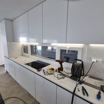 Hugo Silva - Sesimbra - Kitchen Remodel