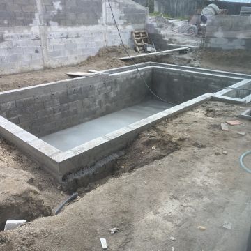 Obras e Bricolas - Braga - Elektrogeräte montieren