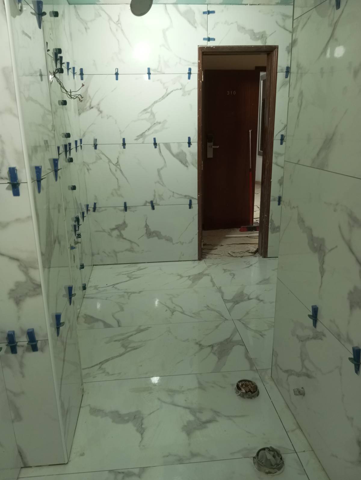 R&L Remodelacões - Belmonte - Instalação, Reparação ou Remoção de Revestimento de Parede