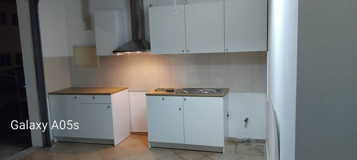 Thiago Miranda - Cascais - IKEA Furniture Assembly