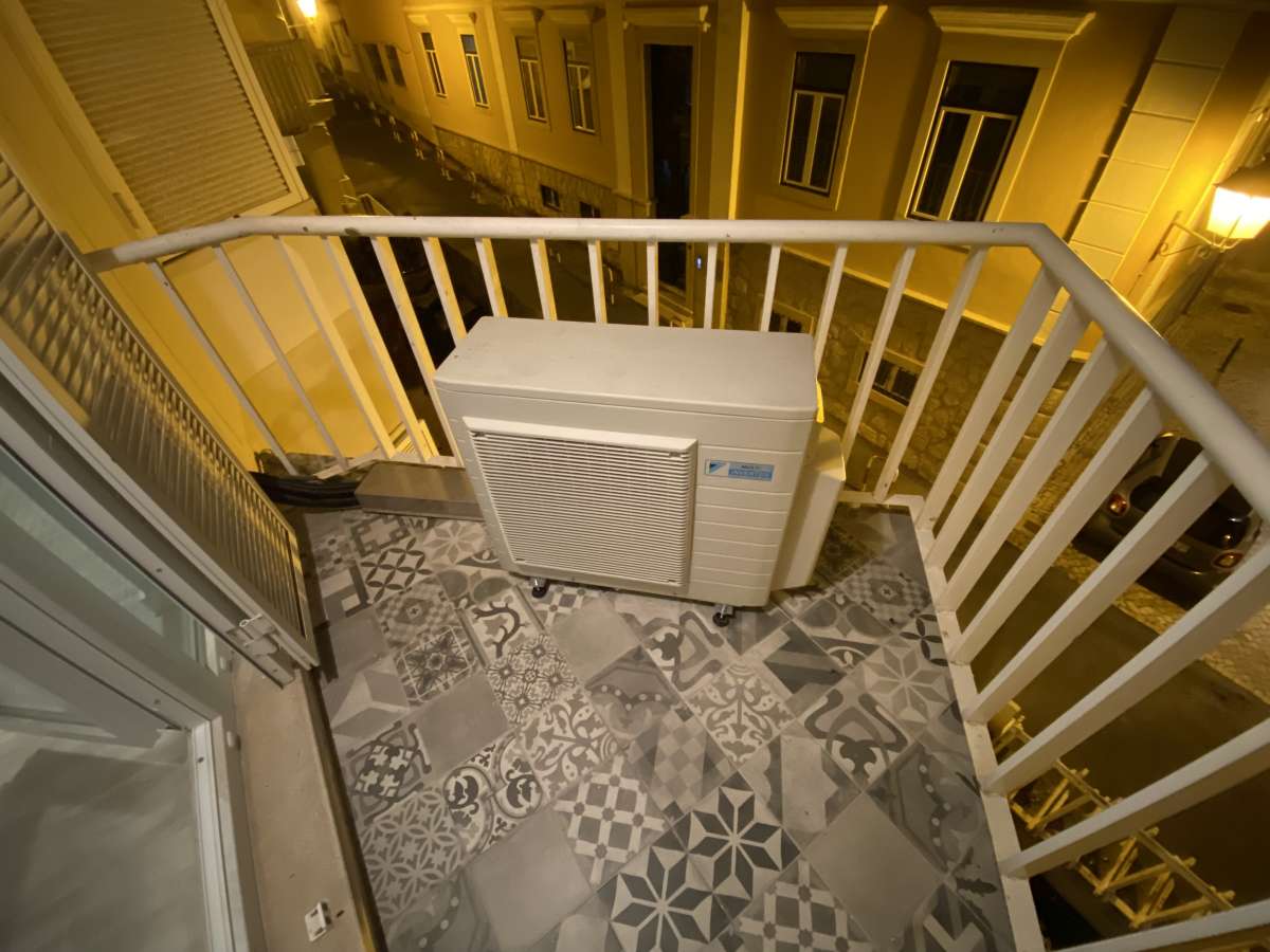 Logus Service - Oeiras - Lamp Installation