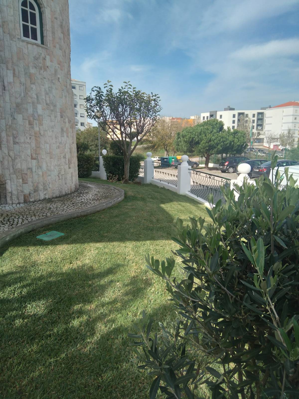 DreamGardens - Torres Vedras - Rasenmähen und Schneiden (einmalig)