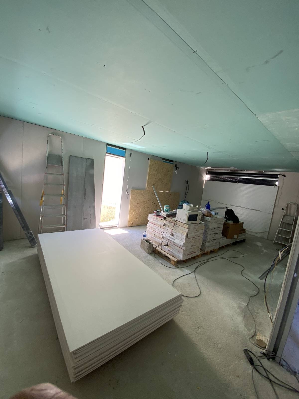 Richard Braz - Seixal - Schrank umbauen