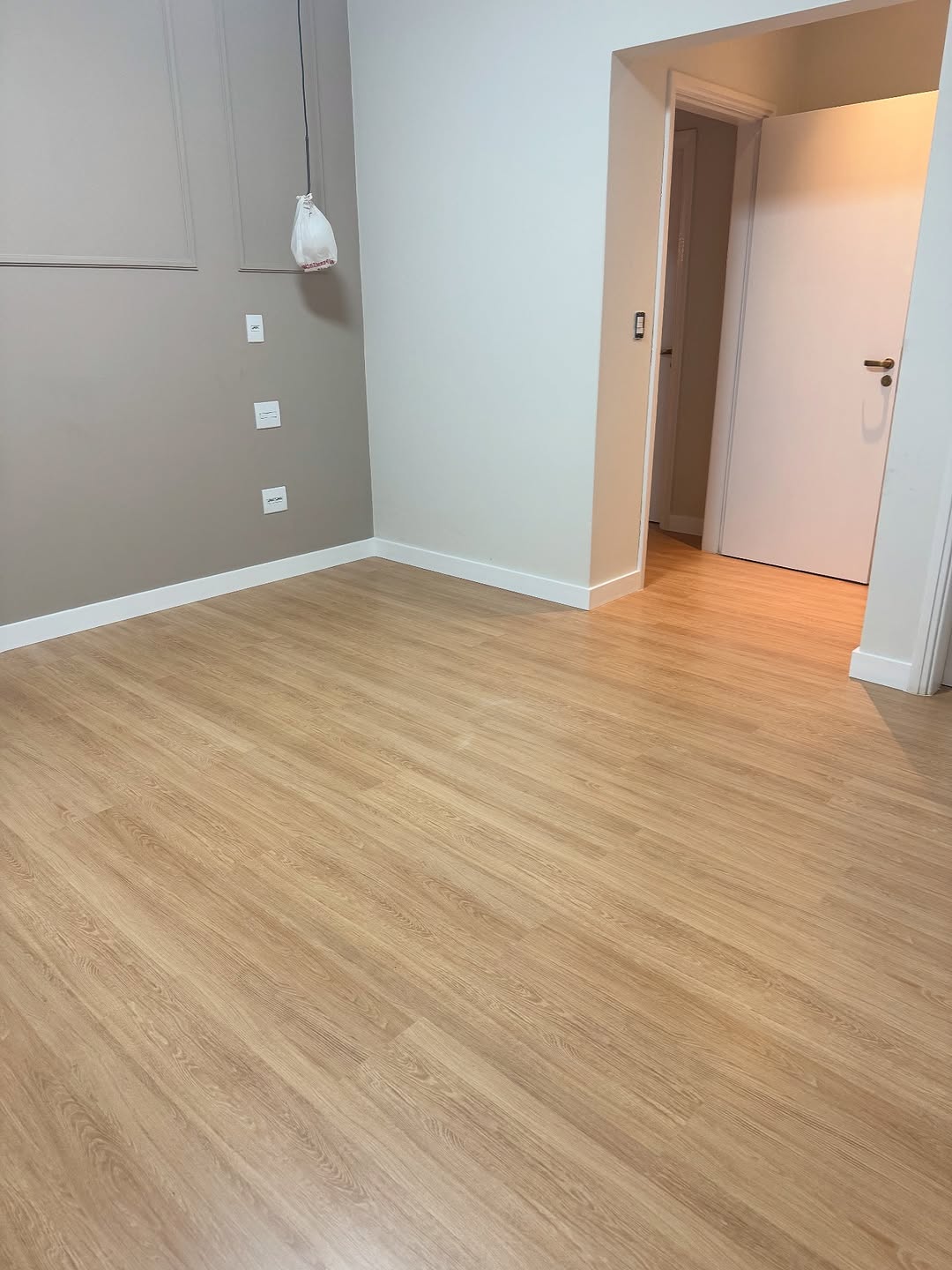 Ajuste Fino Carpintaria - Mafra - Réparation ou remplacement de revêtement de sol en pierre ou carrelage