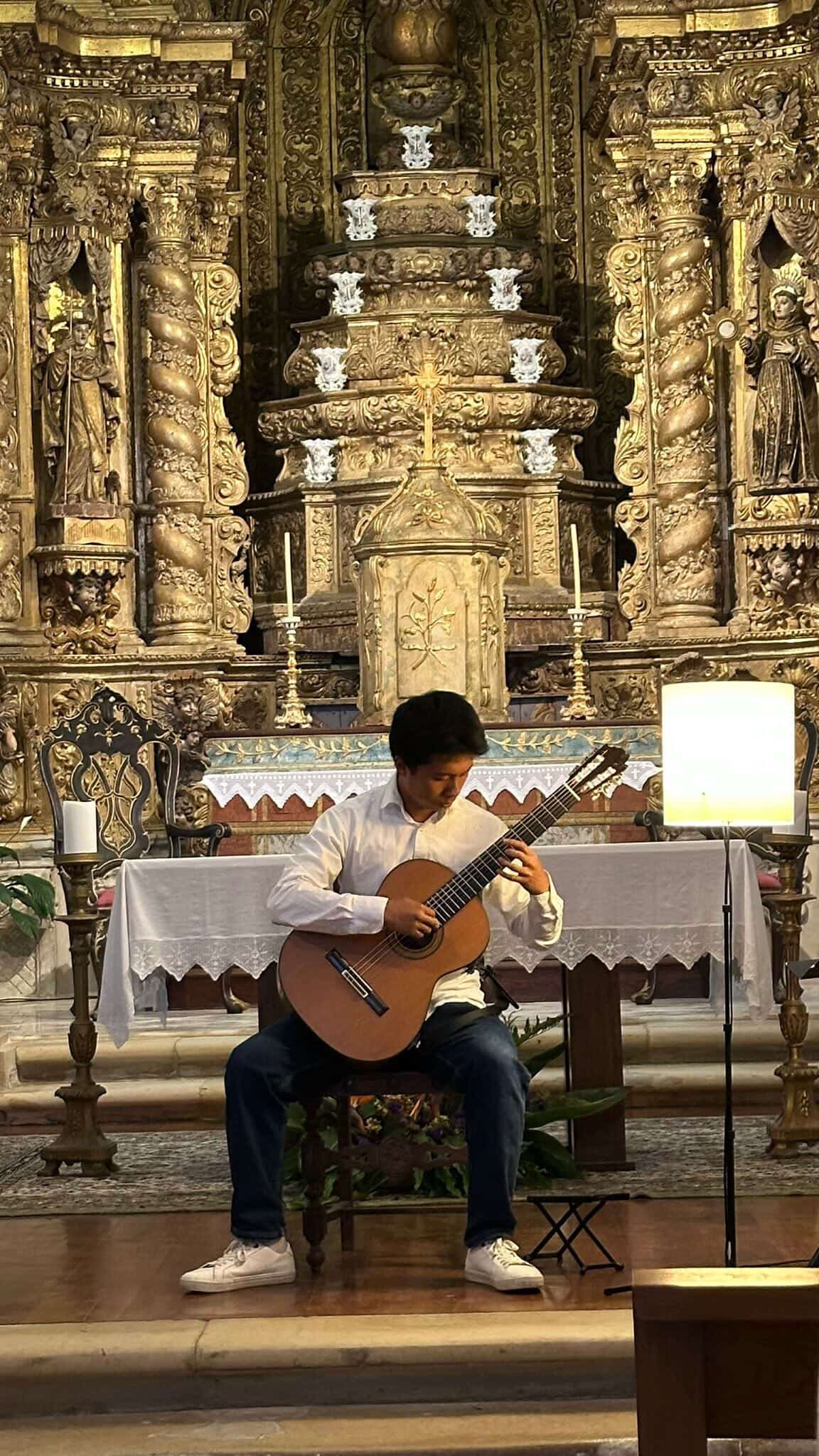 Luis Su - Cascais - Guitar Lessons