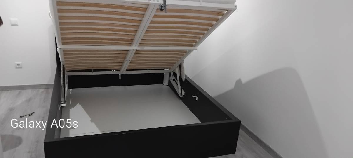 Thiago Miranda - Cascais - Pool Table Assembly