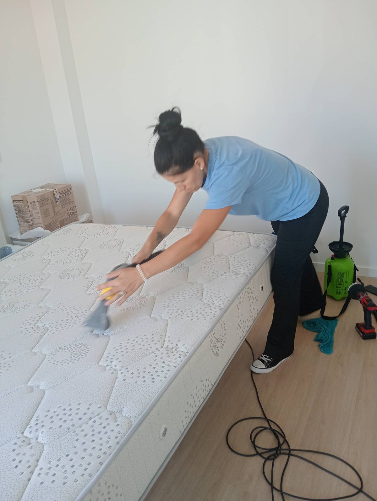 Deep_clean_23 - Sesimbra - Upholstery and Furniture Cleaning